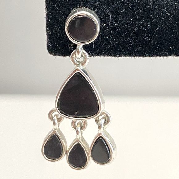 Monet Mini Chandelier Earrings Onyx Stones On Silver Tone Setting - Picture 4 of 8